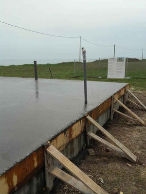 Excavation et coulage de béton pour la fondation du projet de 250 mètres carrés thumbnail