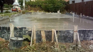 Construction de la fondation pour un espace commercial, projet de structure métallique légère thumbnail