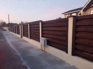 Construction d'un mur de clôture routier en béton et en bois GA04 thumbnail