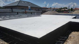 Imperméabilisation de la fondation et préparation pour le montage de la structure métallique thumbnail
