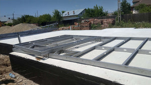 Imperméabilisation de la fondation et préparation pour le montage de la structure métallique thumbnail