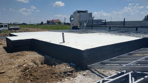 Imperméabilisation de la fondation et préparation pour le montage de la structure métallique thumbnail