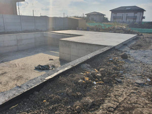 Imperméabilisation de la fondation et coulée de la dalle à la cote zéro pour la villa sur structure métallique thumbnail