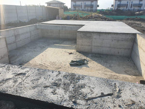 Imperméabilisation de la fondation et coulée de la dalle à la cote zéro pour la villa sur structure métallique thumbnail