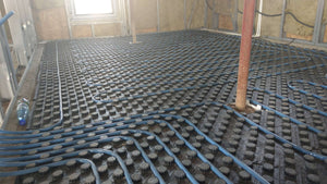 Chauffage par le sol et coulée de chapes d'égalisation pour le projet de maison de 190 mètres carrés thumbnail