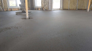 Chauffage par le sol et coulée de chapes d'égalisation pour le projet de maison de 190 mètres carrés thumbnail