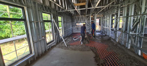 Chauffage par le sol et coulage d'une chape pour une maison de plain-pied de 130 mètres carrés thumbnail