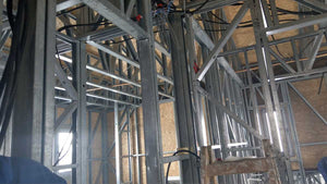 Isolation du toit pour une maison sur structure métallique thumbnail