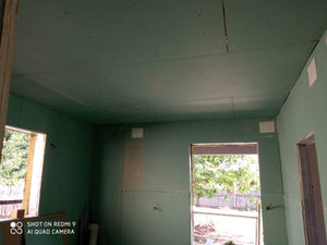 Isolation des murs extérieurs et des murs de séparation pour une maison sur structure métallique thumbnail