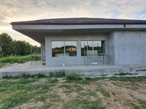 Application de mastic pour le projet de maison de 320 mètres carrés à Snagov thumbnail