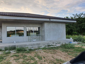 Application de mastic pour le projet de maison de 320 mètres carrés à Snagov thumbnail