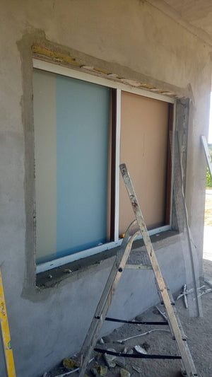 Application de mastic pour le projet de maison de 320 mètres carrés à Snagov thumbnail