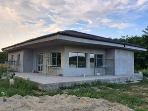 Application de mastic pour le projet de maison de 320 mètres carrés à Snagov thumbnail