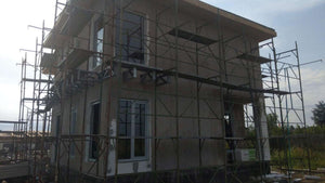 Application de mastic et enduit décoratif pour le projet de maison de 190 mètres carrés thumbnail
