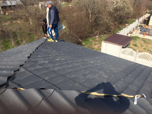 Montage de la toiture pour le projet de maison sur structure métallique de 155 mètres carrés thumbnail