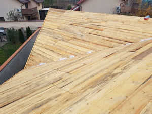 Montage du lattis et application de mastic d'isolation thermique pour le projet de maison à Mogosoaia thumbnail