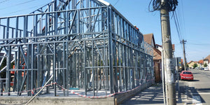 Montage d'une maison sur structure métallique de 191 mètres carrés à Sibiu thumbnail