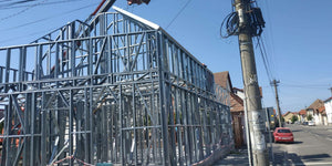 Montage d'une maison sur structure métallique de 191 mètres carrés à Sibiu thumbnail