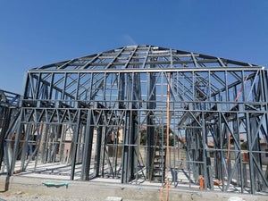 Montage d'une maison sur structure métallique de 191 mètres carrés à Sibiu thumbnail