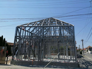Montage d'une maison sur structure métallique de 191 mètres carrés à Sibiu thumbnail
