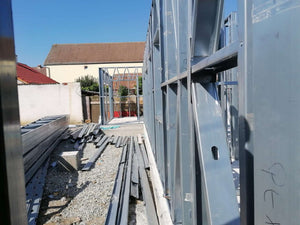 Montage d'une maison sur structure métallique de 191 mètres carrés à Sibiu thumbnail