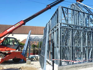 Montage d'une maison sur structure métallique de 191 mètres carrés à Sibiu thumbnail