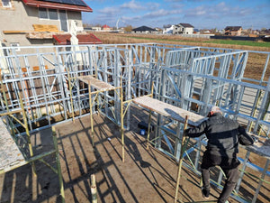 Montage d'une maison sur structure métallique à deux étages de 134 mètres carrés en province thumbnail