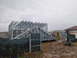 Montage d'une maison sur structure métallique à deux étages de 134 mètres carrés en province thumbnail
