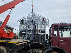 Montage d'une maison sur structure métallique à deux étages de 134 mètres carrés en province thumbnail