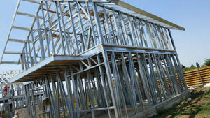 Montage de 2 maisons sur structure métallique à Magurele, totalisant 280 mètres carrés thumbnail