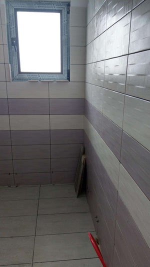 Montage de finitions, apprêt et réparations pour les murs et les plafonds du projet de maison à Domnesti thumbnail