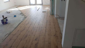 Montage de finitions pour un projet de maison clé en main à Saftica thumbnail