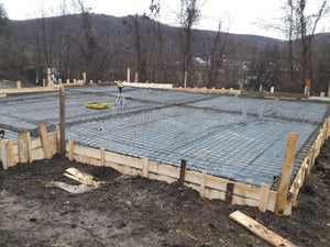 Montage de la grille pour couler la dalle du projet de pension agrotouristique thumbnail