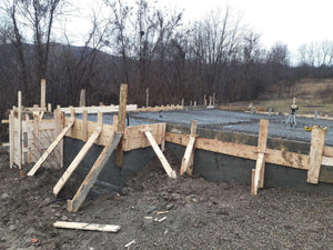 Montage de la grille pour couler la dalle du projet de pension agrotouristique thumbnail