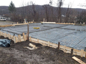 Montage de la grille pour couler la dalle du projet de pension agrotouristique thumbnail