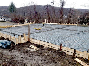 Montage de la grille pour couler la dalle du projet de pension agrotouristique thumbnail