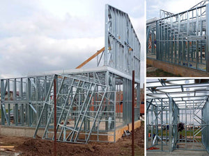 Montage structure métallique maison - murs rez-de-chaussée, escalier intérieur et plancher thumbnail
