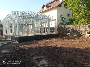 Montage de la structure métallique du toit pour une maison de plain-pied à Ilfov thumbnail