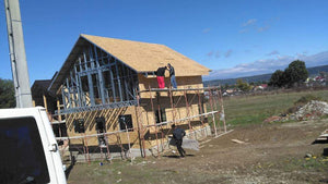 Montage structure métallique et revêtement extérieur en OSB et polystyrène expansé à Pitesti thumbnail