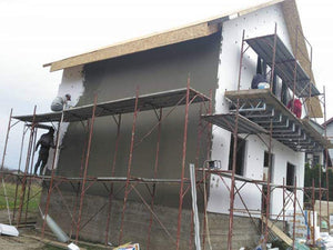 Montage structure métallique et revêtement extérieur en OSB et polystyrène expansé à Pitesti thumbnail