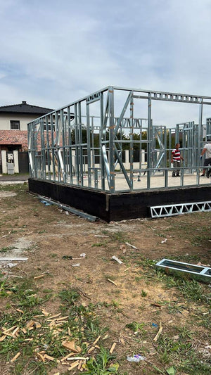 Montage rez-de-chaussée structure métallique légère projet maison rez-de-chaussée et 1er étage thumbnail