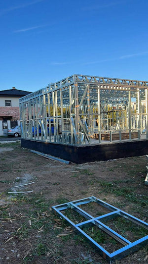 Montage rez-de-chaussée structure métallique légère projet maison rez-de-chaussée et 1er étage thumbnail