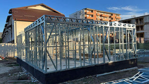Montage rez-de-chaussée structure métallique légère projet maison rez-de-chaussée et 1er étage thumbnail