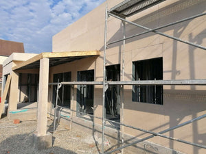 Revêtement extérieur en fibrociment pour un projet de maison de 191 mètres carrés à Sibiu thumbnail