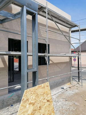 Revêtement extérieur en fibrociment pour un projet de maison de 191 mètres carrés à Sibiu thumbnail