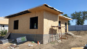 Revêtement extérieur en OSB pour un projet clé en main de 72 mètres carrés thumbnail