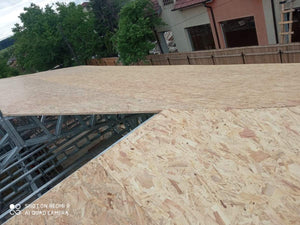 Revêtement des fermes du toit avec OSB de 20 mm pour une maison métallique de plain-pied à Ilfov thumbnail