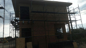 Revêtement extérieur en OSB pour un projet de maison de 190 mètres carrés thumbnail