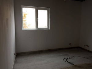 Revêtement intérieur en plaques de plâtre résistant au feu et à l'acoustique pour une halle métallique thumbnail