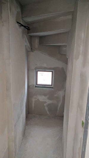 Revêtement intérieur et extérieur en OSB, installation de plaques de plâtre pour un projet de maison de 191 mètres carrés thumbnail